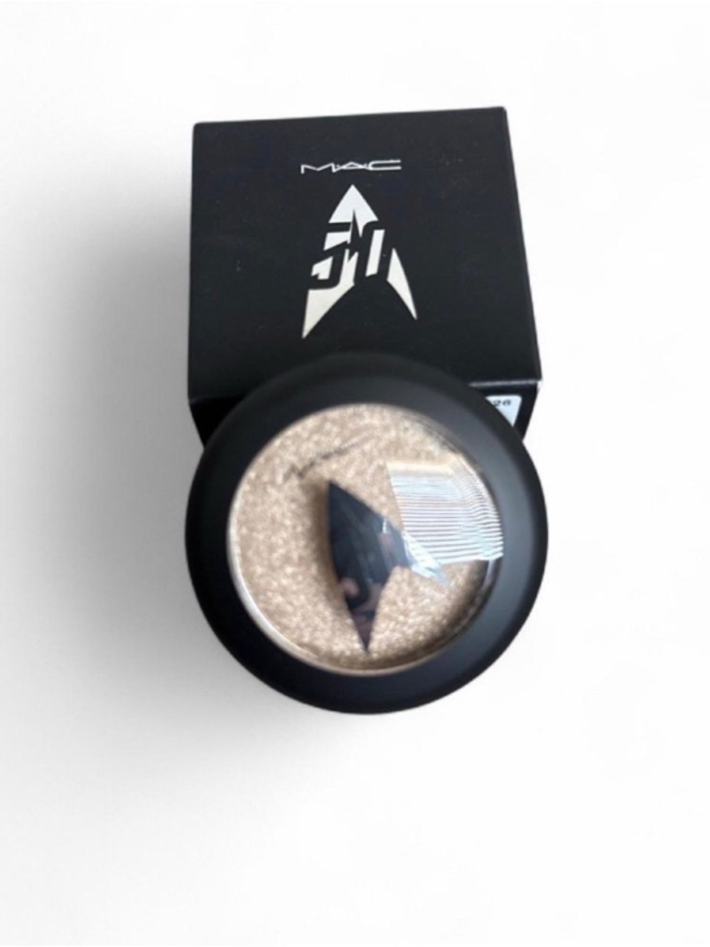 MAC Pressed Pigment – The Naked Time. HTF.